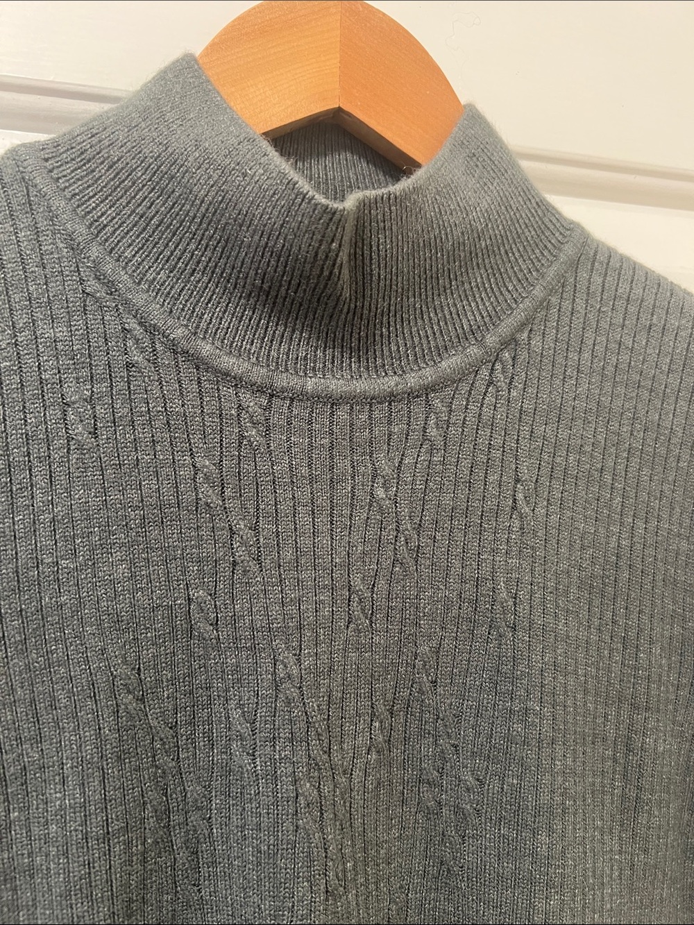 Vintage Liz Claiborne Villager Charcoal Ribbed Knit Sweater with Mock Neck